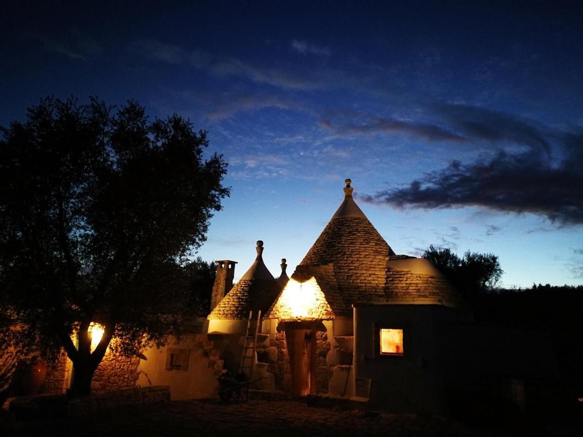 הוילה צ'לייה מספיקה Trulli Il Geco Sognante מראה חיצוני תמונה